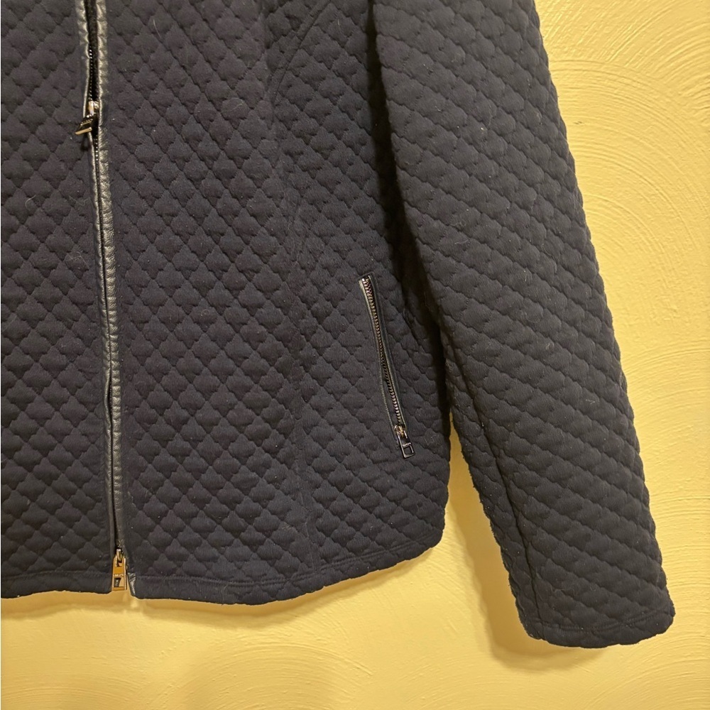 Chico’s Navy Quilted Zip Jacket Faux Leather Trim Size 2 (12) - Picture 7 of 8